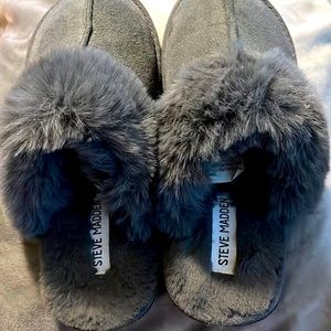 Steve Madden ladies/girls Slippers